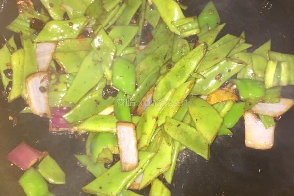 豆角炒腊肉的做法图解8
