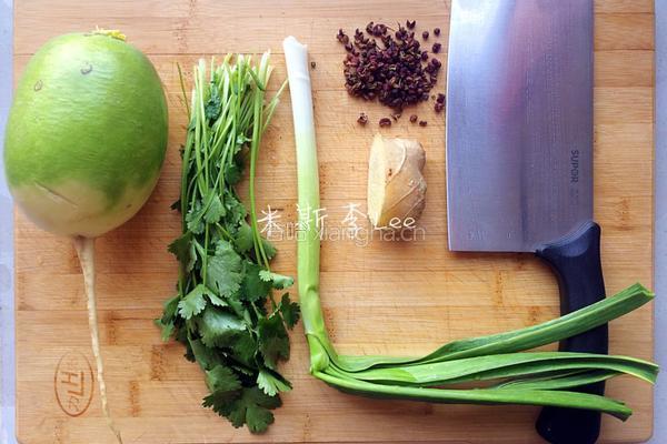 清炖羊肉粉汤的做法图解2