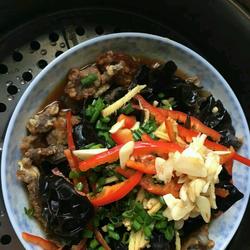木耳酥肉蒸碗。的做法[图]