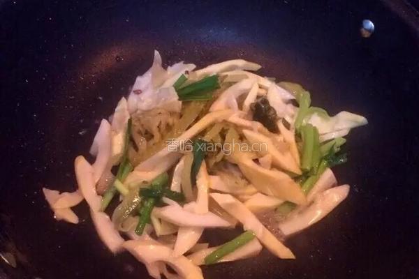 竹笋炒肉的做法图解6