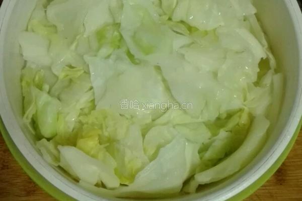 手撕包菜的做法图解2