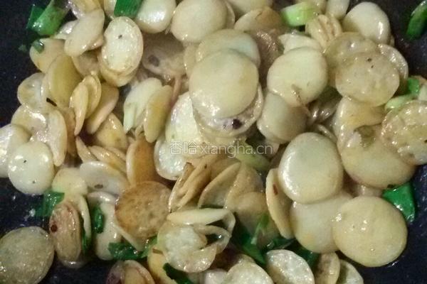清炒绿豆饼的做法图解3