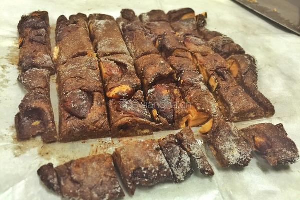 巧克力杏仁牛轧糖的做法图解4