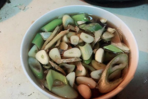 香煎小嘴鱼的做法图解3