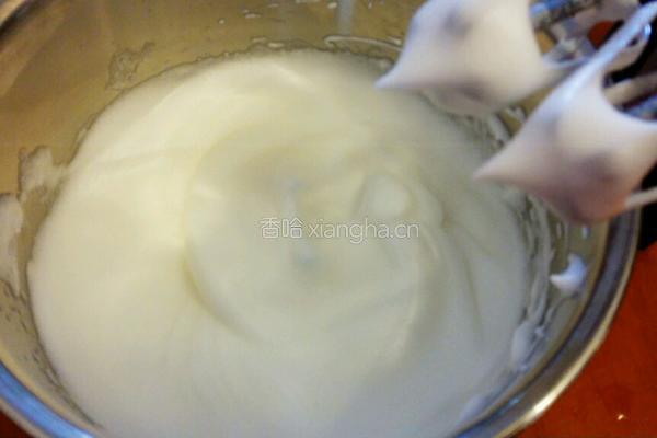 草莓酸奶慕斯的做法图解3