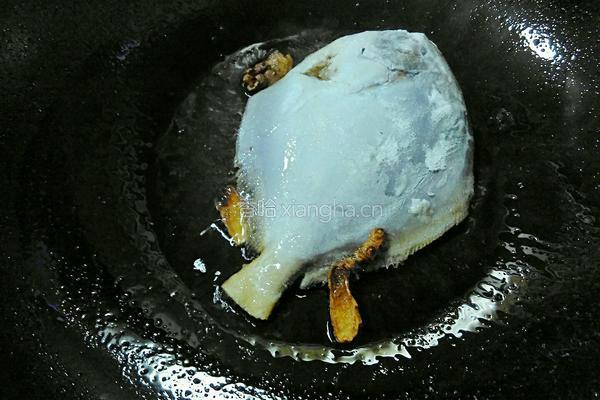 红烧鲳鱼的做法图解5