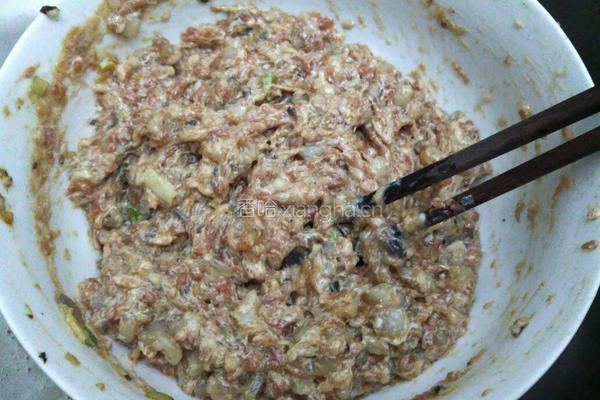 鱿鱼三鲜馅儿饺子的做法图解7