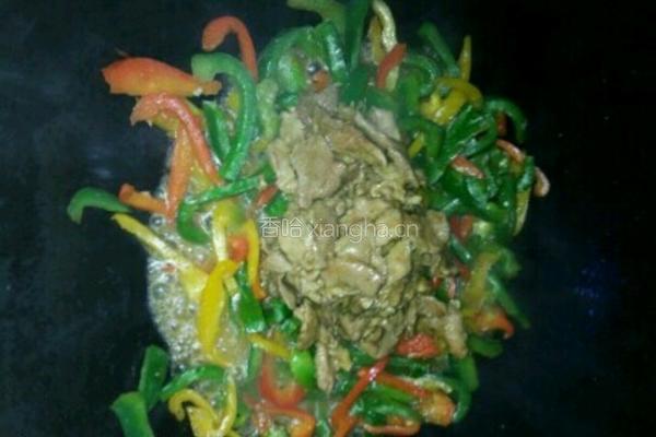 彩椒炒肉的做法图解5