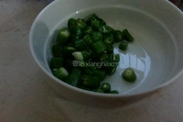 双椒腊肉的做法图解3