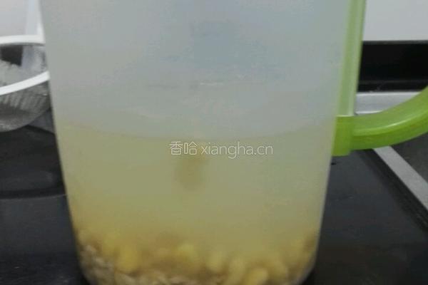 黑芝麻燕麦豆浆的做法图解1