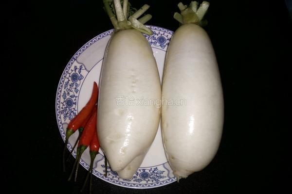 腌白萝卜的做法图解1