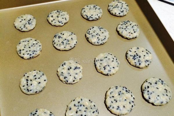 燕麦黑芝麻饼干的做法图解8
