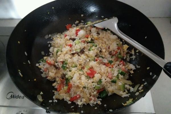 蔬菜蛋炒饭的做法图解6
