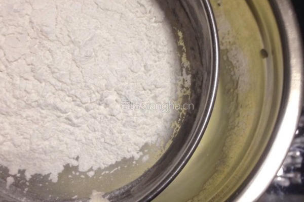 蔓越梅糯香小蛋糕的做法图解4