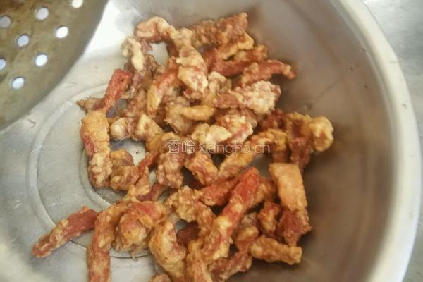 糖醋肉段的做法图解1
