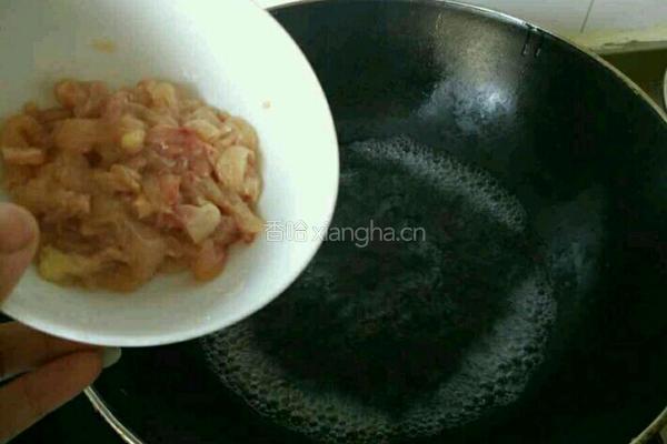 鸡丝茶树菇的做法图解2