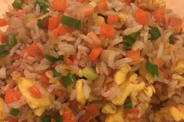 三丁鸡蛋炒饭