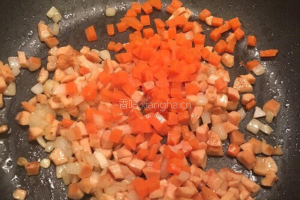 三丁鸡蛋炒饭的做法图解10