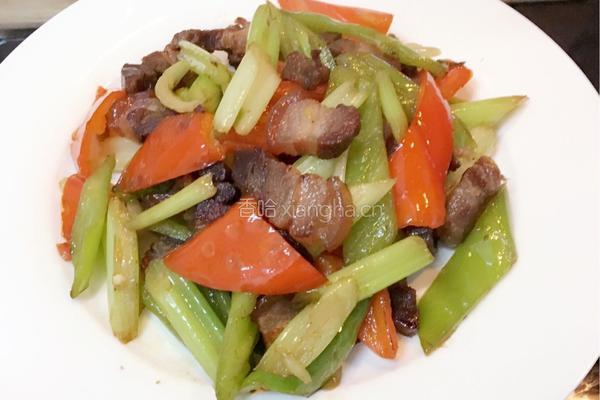 西芹辣椒炒腊肉的做法图解9
