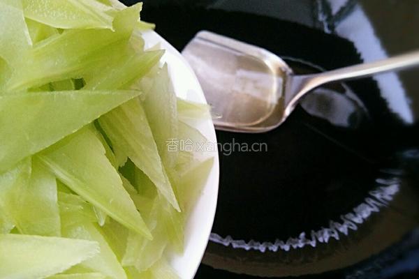 莴笋炒肉的做法图解4