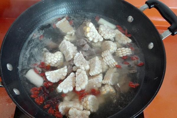 清炖羊排玉米的做法图解7