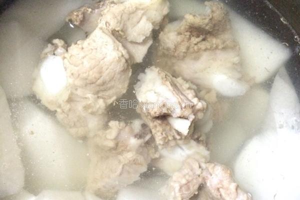 萝卜排骨汤的做法图解5
