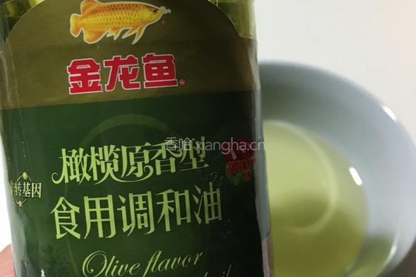 戚风蛋糕的做法图解8