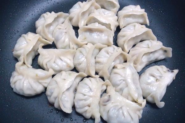 煎饺的做法图解5