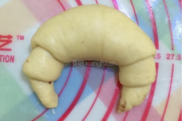 全麦牛角豆沙餐包的做法图解9