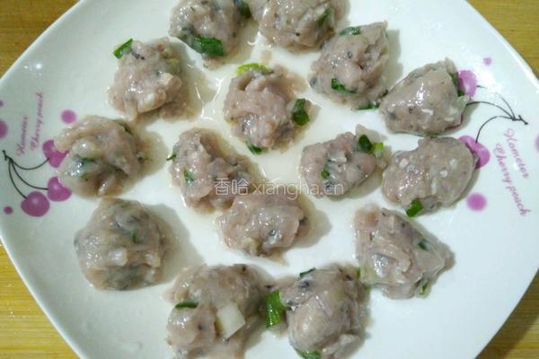 芥菜番薯鲮鱼丸汤的做法图解4