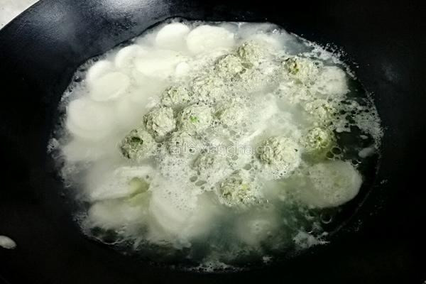 淮山肉圆汤的做法图解8
