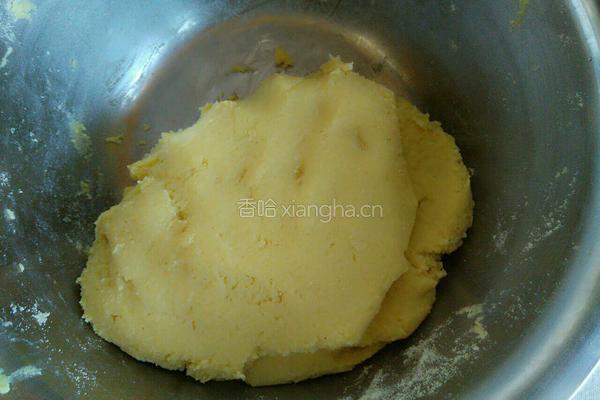 玉米面豆沙饼的做法图解3