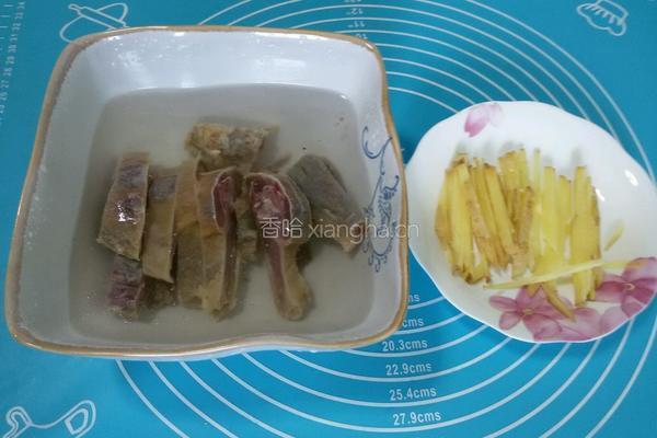 腊鸭腿蒸冬瓜的做法图解2