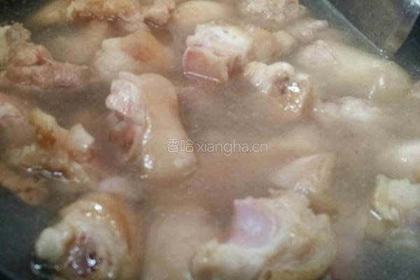 原味猪蹄汤的做法图解1