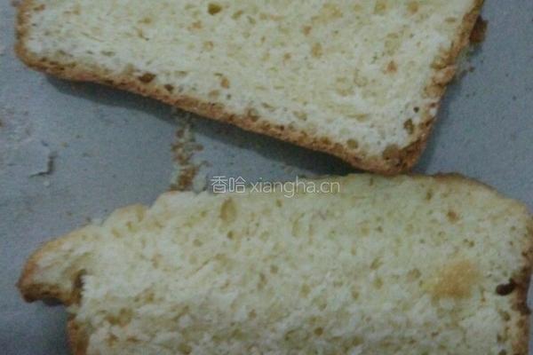 自制面包糠的做法图解1