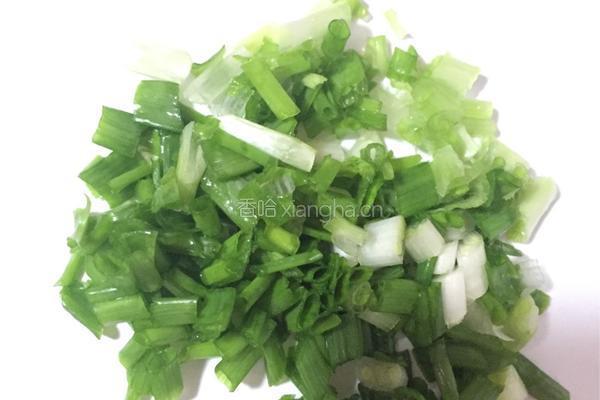 香煎银鱼鸡蛋的做法图解1