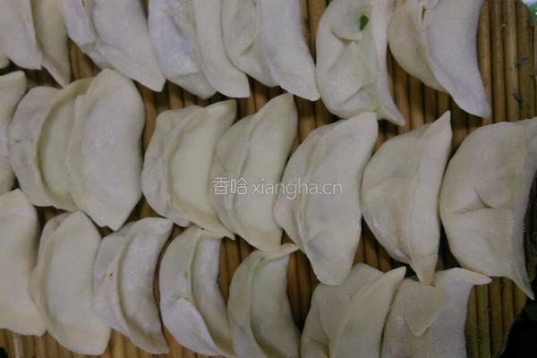 韭菜饺子的做法图解5