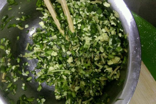 韭菜饺子的做法图解3