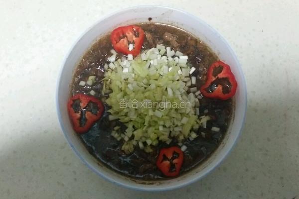 韭香茄子打卤面的做法图解9