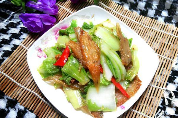 小龙利鱼干炒大白菜的做法图解10