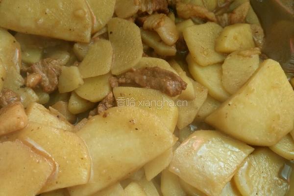土豆咖喱炒肉的做法图解6