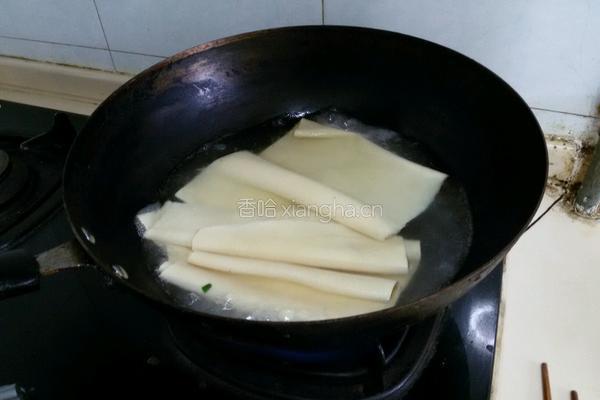 豆皮包菜的做法图解4