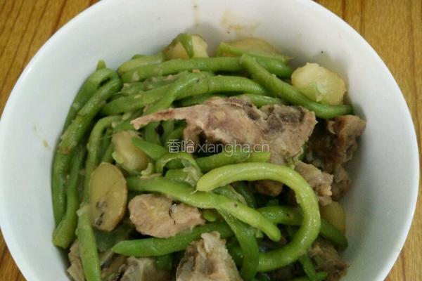 特制排骨炖豆角土豆