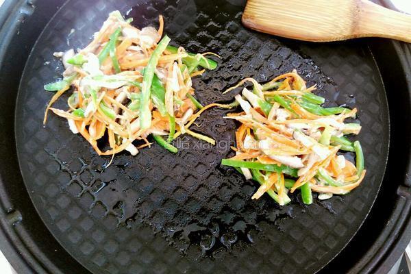 蔬菜鸡蛋饼的做法图解8