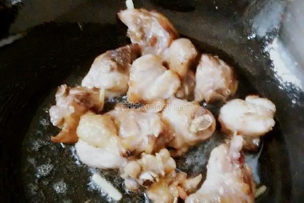 土豆烧鸡块的做法图解4