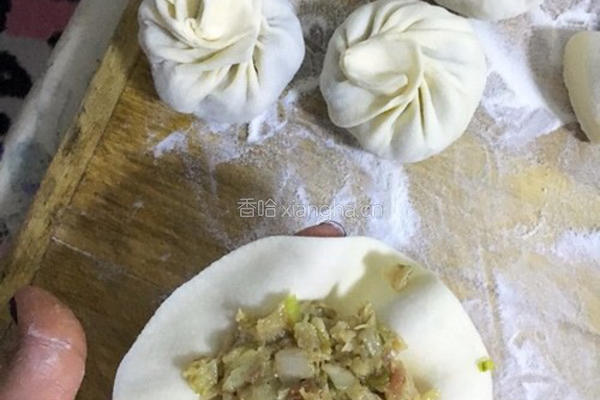 小笼包（酸菜馅）的做法图解12