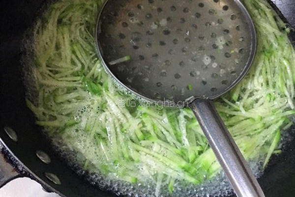 小笼包（萝卜）的做法图解2