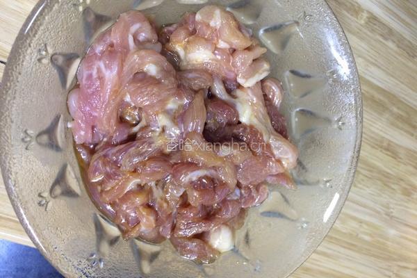 芹菜炒肉丝的做法图解5
