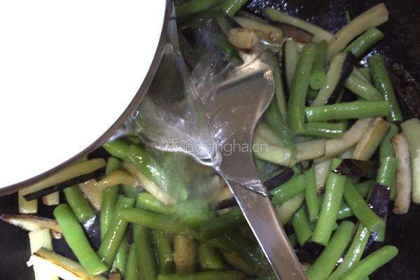 酱香豆角烧茄子的做法图解8
