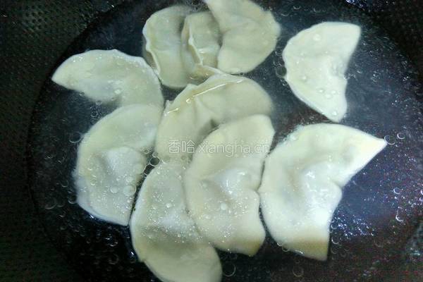 煎饺的做法图解2